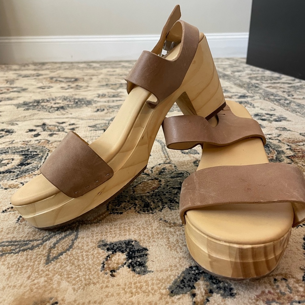 Nisolo Leather Platform Sandals Size 8.5 Wooden Heel Ankle Strap